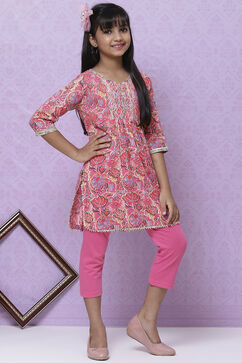 Pink Cotton Tunic And Capri Set image number 0
