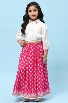 White Shirt Style Top Teamed With Pink Printed Lehenga  image number 6