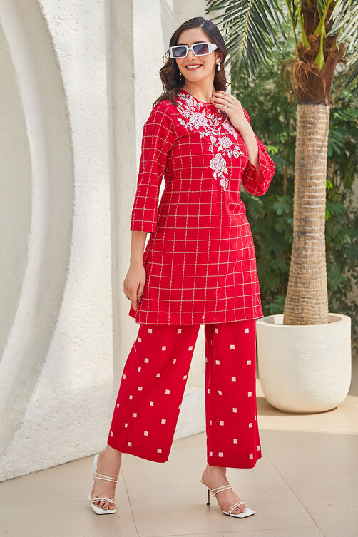 Red Cotton Straight Suit Set image number 5