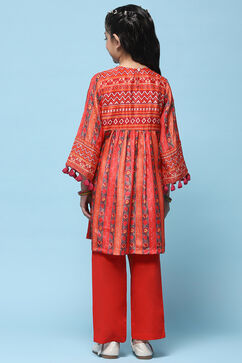 Red Printed Gathered Kurta With Red Solid Pant image number 4