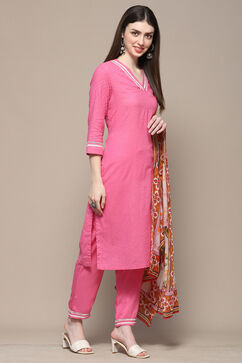 Pink Cotton Straight Kurta & Pants Suit Set image number 6