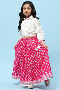 White Shirt Style Top Teamed With Pink Printed Lehenga  image number 0