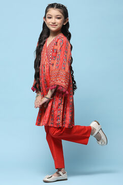 Red Printed Gathered Kurta With Red Solid Pant image number 7