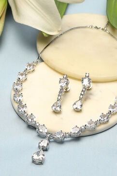 White Brass Necklace Set image number 4