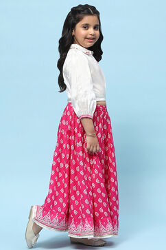 White Shirt Style Top Teamed With Pink Printed Lehenga  image number 5