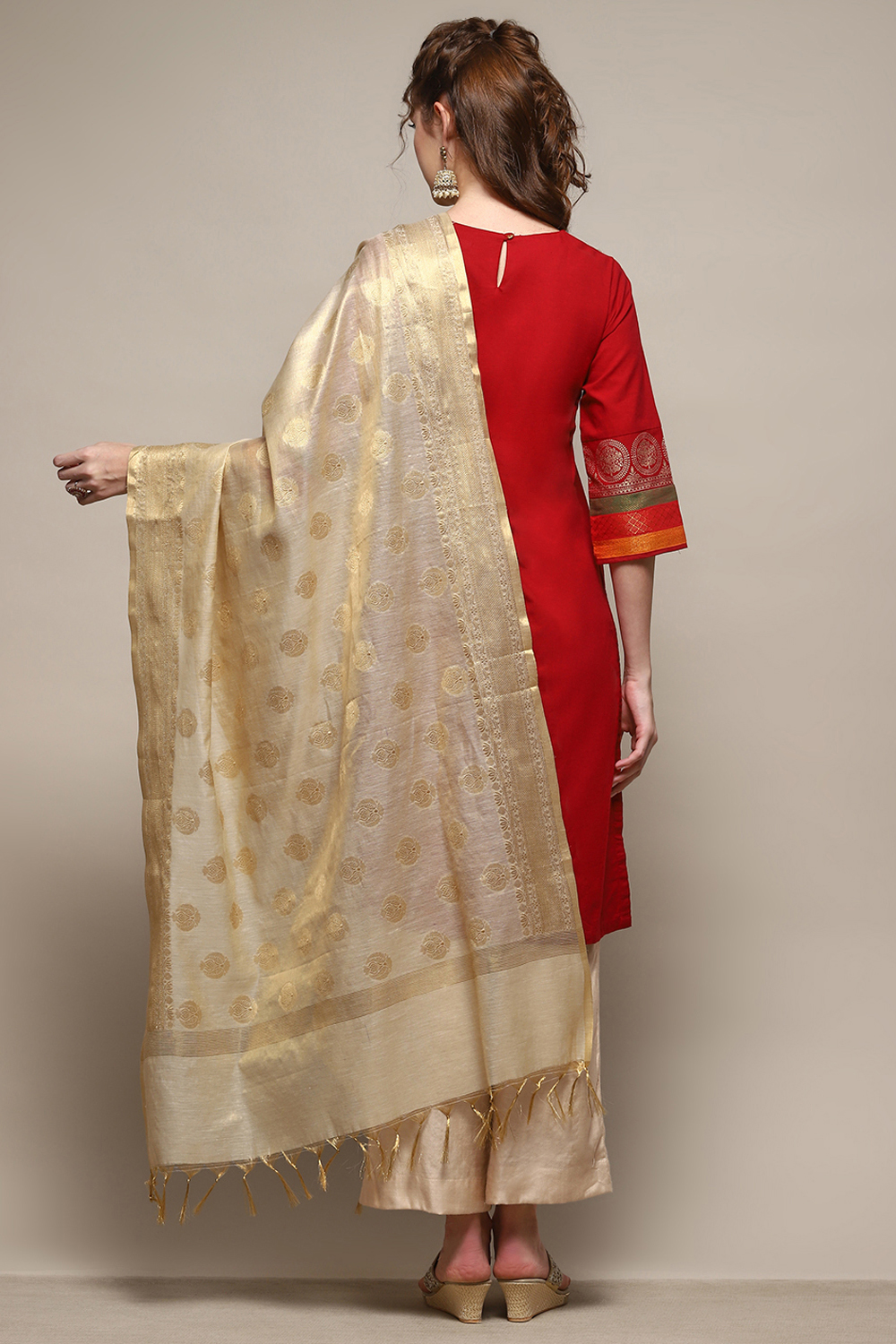 Gold Polyester Yarn dyed Dupatta image number 4